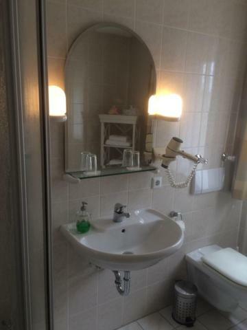 Hotel,Gasthaus Zum Wenden Венделщайн Екстериор снимка